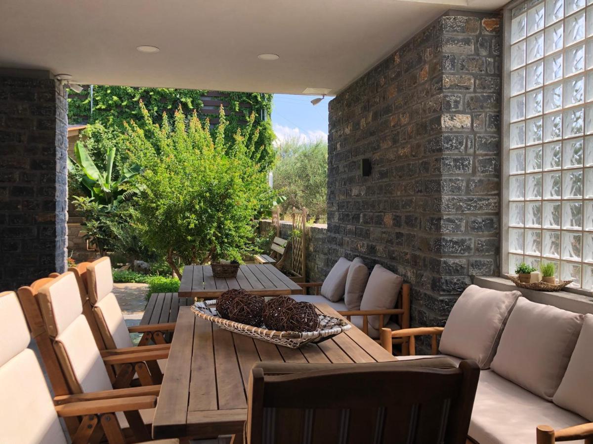 Moonlight Seafront Apartments Koutsouras Exterior photo